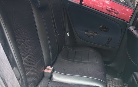 Mitsubishi Carisma I, 2001 год, 360 000 рублей, 18 фотография