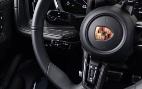 Porsche Cayenne III, 2025 год, 32 990 000 рублей, 17 фотография