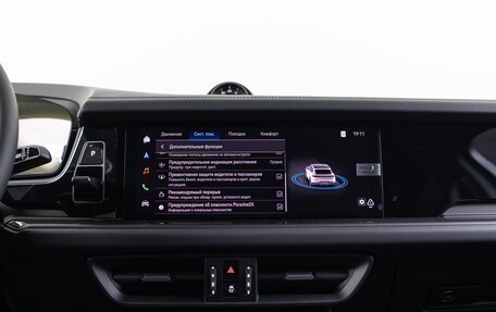 Porsche Cayenne III, 2025 год, 32 990 000 рублей, 23 фотография