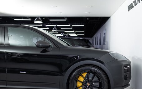 Porsche Cayenne III, 2025 год, 32 990 000 рублей, 34 фотография