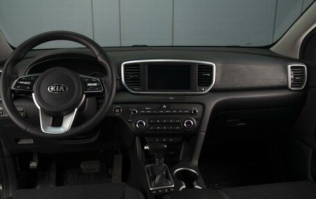 KIA Sportage IV рестайлинг, 2021 год, 2 590 000 рублей, 5 фотография