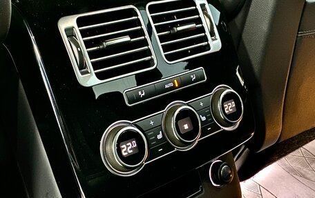 Land Rover Range Rover IV рестайлинг, 2013 год, 3 890 000 рублей, 28 фотография