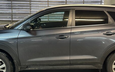 Hyundai Tucson III, 2018 год, 2 050 000 рублей, 2 фотография