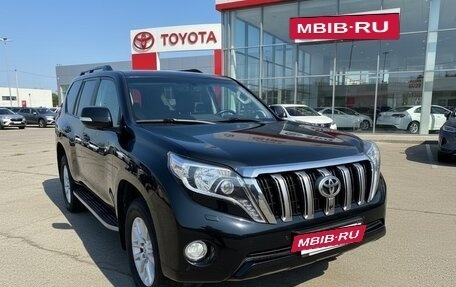 Toyota Land Cruiser Prado 150 рестайлинг 2, 2015 год, 3 600 000 рублей, 6 фотография