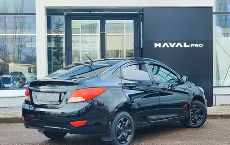 Hyundai Solaris II рестайлинг, 2013 год, 680 000 рублей, 4 фотография