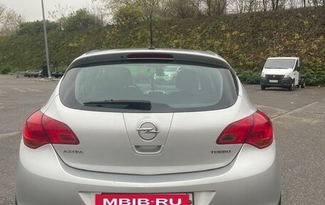 Opel Astra J, 2011 год, 1 020 000 рублей, 10 фотография