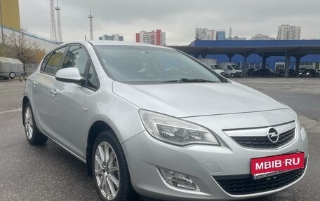 Opel Astra J, 2011 год, 1 020 000 рублей, 6 фотография