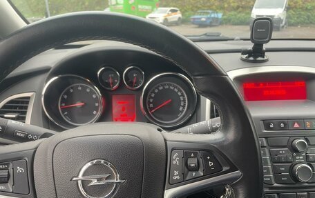 Opel Astra J, 2011 год, 1 020 000 рублей, 16 фотография