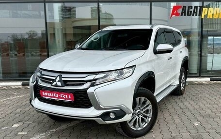Mitsubishi Pajero Sport III рестайлинг, 2020 год, 2 800 000 рублей, 1 фотография