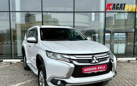 Mitsubishi Pajero Sport III рестайлинг, 2020 год, 2 800 000 рублей, 3 фотография