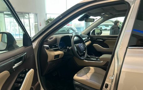 Toyota Highlander, 2025 год, 6 254 000 рублей, 20 фотография