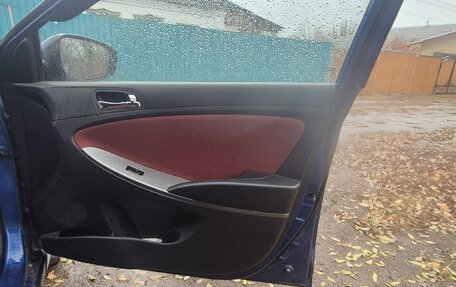 Hyundai Solaris II рестайлинг, 2011 год, 660 000 рублей, 8 фотография