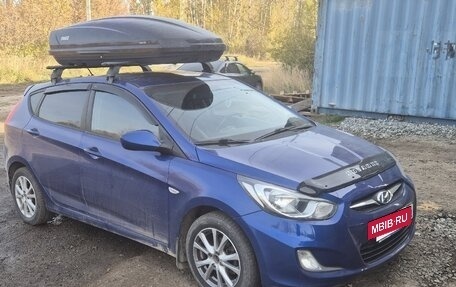 Hyundai Solaris II рестайлинг, 2011 год, 660 000 рублей, 4 фотография