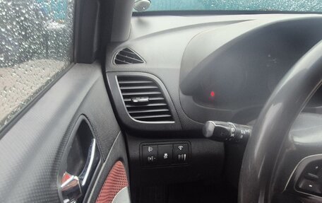 Hyundai Solaris II рестайлинг, 2011 год, 660 000 рублей, 9 фотография