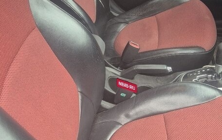 Hyundai Solaris II рестайлинг, 2011 год, 660 000 рублей, 11 фотография