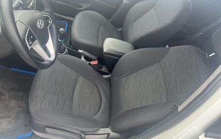 Hyundai Solaris II рестайлинг, 2014 год, 740 000 рублей, 6 фотография