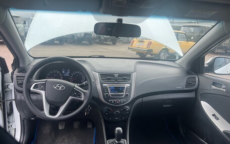 Hyundai Solaris II рестайлинг, 2014 год, 740 000 рублей, 5 фотография