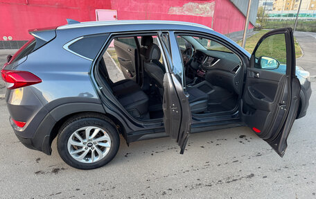 Hyundai Tucson III, 2018 год, 2 400 000 рублей, 8 фотография