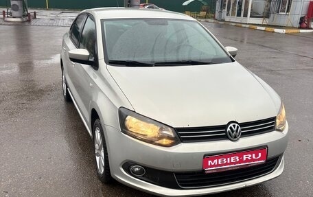 Volkswagen Polo VI (EU Market), 2013 год, 850 000 рублей, 1 фотография