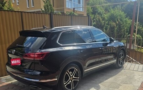 Volkswagen Touareg III, 2019 год, 6 100 000 рублей, 1 фотография