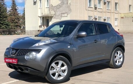 Nissan Juke II, 2012 год, 975 000 рублей, 19 фотография