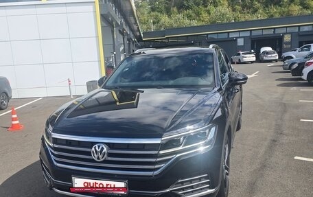Volkswagen Touareg III, 2019 год, 6 100 000 рублей, 2 фотография