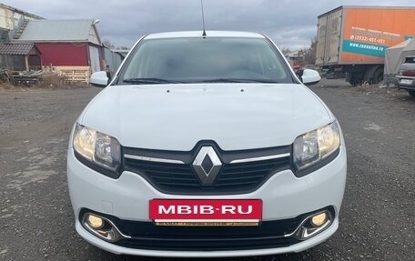 Renault Logan II, 2015 год, 795 000 рублей, 2 фотография