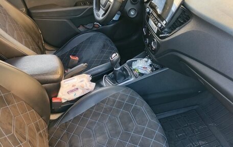 Hyundai Solaris II рестайлинг, 2018 год, 1 315 000 рублей, 5 фотография