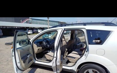 Mitsubishi Outlander III рестайлинг 3, 2007 год, 1 221 789 рублей, 4 фотография