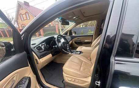 KIA Carnival III, 2019 год, 3 100 000 рублей, 5 фотография