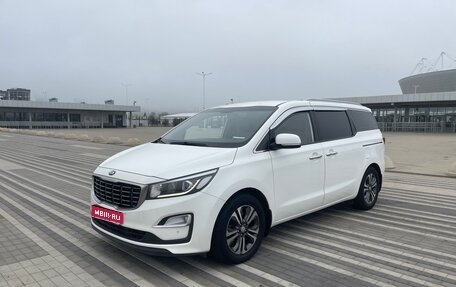 KIA Carnival III, 2019 год, 2 900 000 рублей, 1 фотография