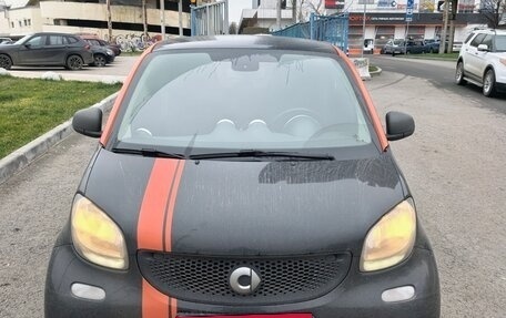 Smart Fortwo III, 2018 год, 1 199 000 рублей, 1 фотография