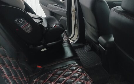 Mitsubishi Outlander III рестайлинг 3, 2018 год, 1 650 000 рублей, 8 фотография