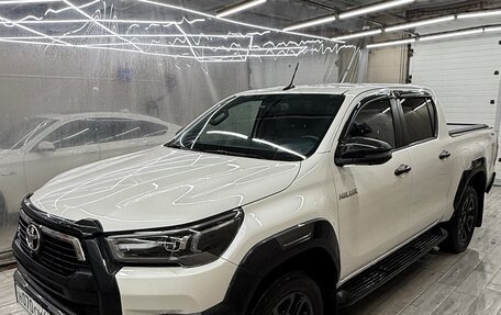 Toyota Hilux VIII, 2021 год, 6 800 000 рублей, 3 фотография