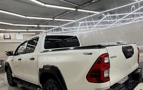 Toyota Hilux VIII, 2021 год, 6 800 000 рублей, 7 фотография