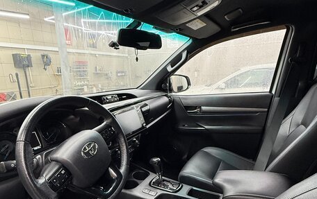 Toyota Hilux VIII, 2021 год, 6 800 000 рублей, 9 фотография