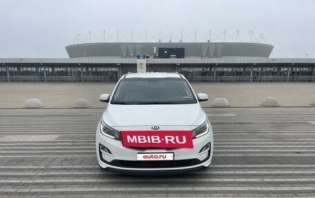 KIA Carnival III, 2019 год, 2 900 000 рублей, 2 фотография