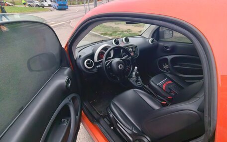 Smart Fortwo III, 2018 год, 1 199 000 рублей, 6 фотография