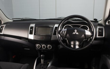 Mitsubishi Outlander III рестайлинг 3, 2007 год, 950 000 рублей, 6 фотография