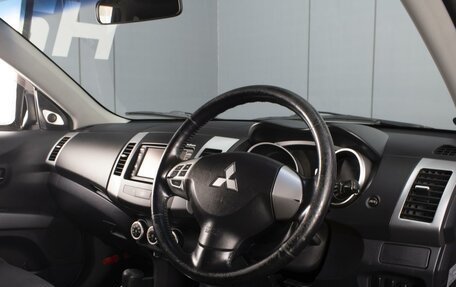 Mitsubishi Outlander III рестайлинг 3, 2007 год, 950 000 рублей, 13 фотография