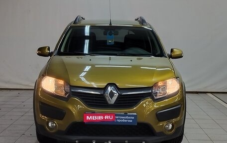 Renault Sandero II рестайлинг, 2015 год, 750 000 рублей, 2 фотография