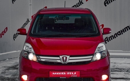 Toyota ISis I, 2013 год, 1 495 000 рублей, 2 фотография