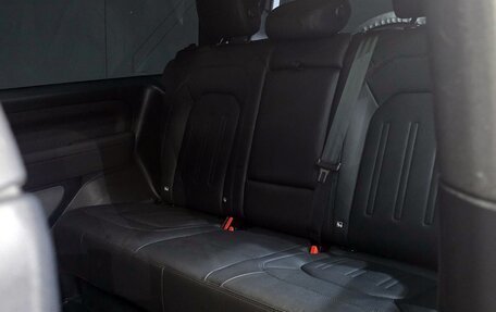 Land Rover Defender II, 2021 год, 4 812 000 рублей, 12 фотография