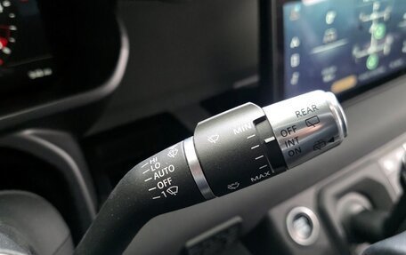 Land Rover Defender II, 2021 год, 4 812 000 рублей, 17 фотография