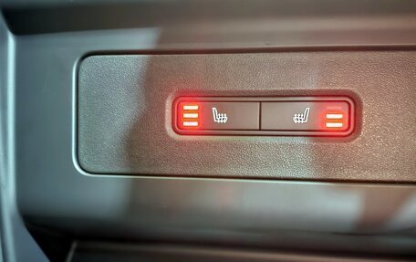 Land Rover Defender II, 2021 год, 4 812 000 рублей, 19 фотография