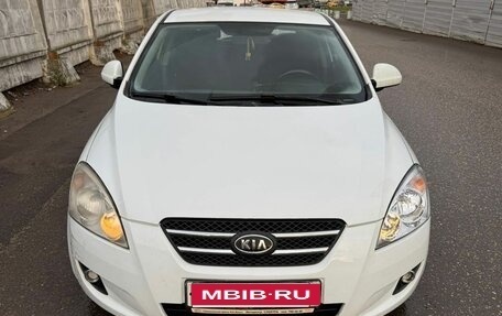 KIA cee'd I рестайлинг, 2009 год, 395 000 рублей, 1 фотография