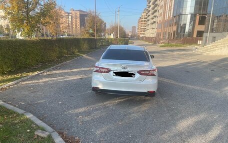 Toyota Camry, 2018 год, 2 550 000 рублей, 10 фотография