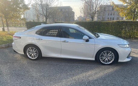 Toyota Camry, 2018 год, 2 550 000 рублей, 6 фотография