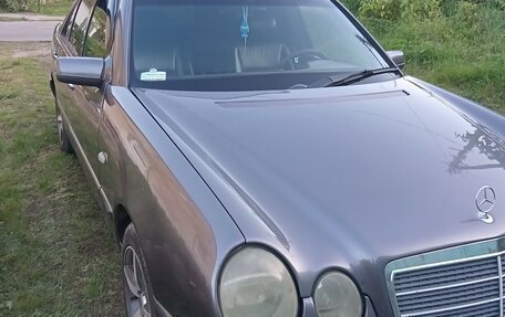 Mercedes-Benz E-Класс, 1997 год, 529 000 рублей, 8 фотография