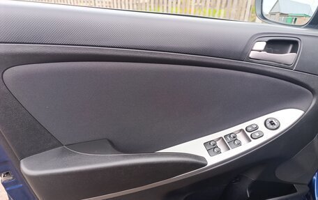 Hyundai Solaris II рестайлинг, 2014 год, 877 000 рублей, 9 фотография